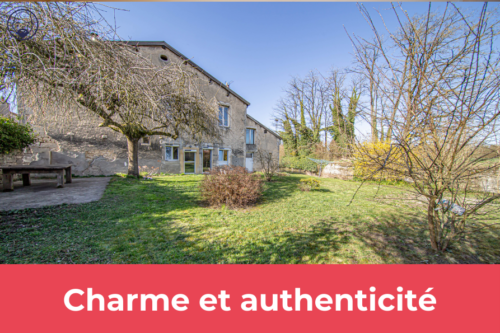 Maison de village implanté sur un joli jardin sur l’axe Comm