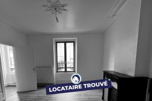Appartement au premier étage d’un charmant immeuble en plein