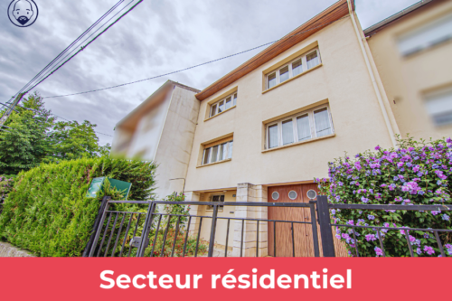 Charmante maison de ville agrémenté d’un jardinet à l’arrièr