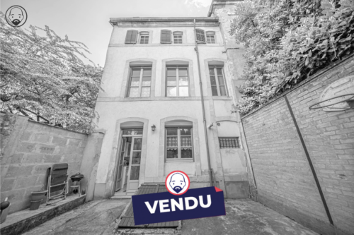 Maison de ville rénovée avec extérieur – Ligny en Barrois