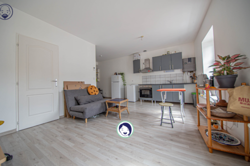 Bel appartement situé au premier étage d&rsquo;un petit immeuble à