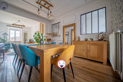 Maison de Maître avec terrasse et jardin