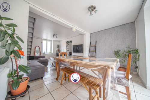 Maison de village avec garage