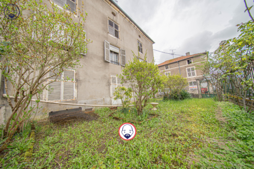 Immeuble à rénové idéalement situé à Saint-Mihiel