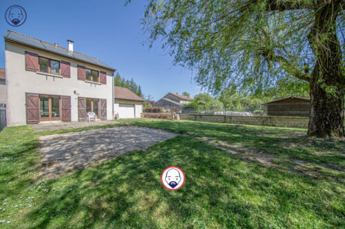 Pavillon familial avec beau terrain – proche accès RN4