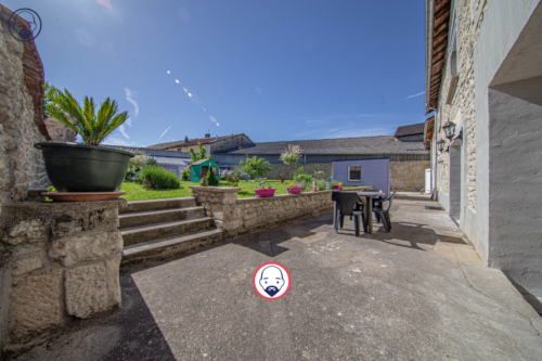 Grande maison de village totalement rénovée