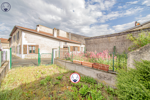 Charmante maison de village avec terrain, à seulement 7 minu
